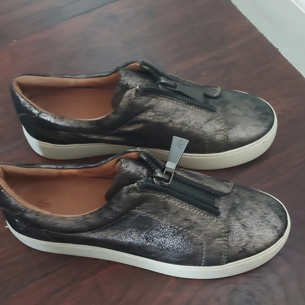 FRYE Leather Metallic Zip-UP Sneakers Sz-9